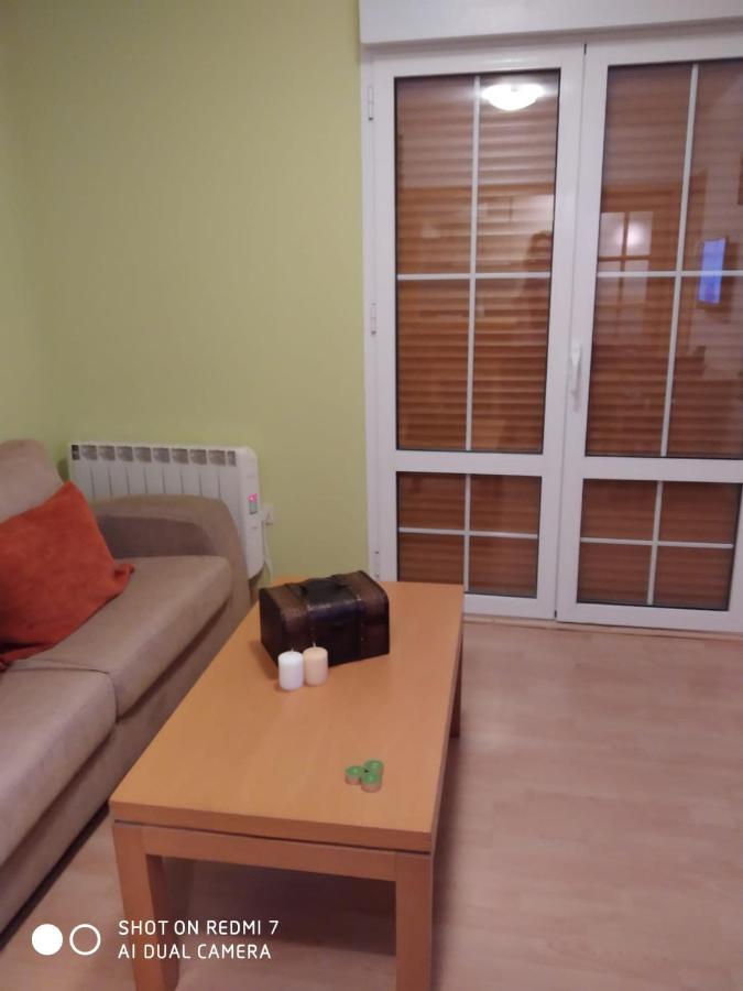 Chalet Gran Adosado En Hasta14 Plazas *